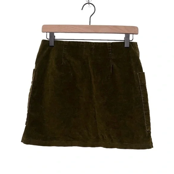 BDG Dark Green Mini Skirt. Size S-P - Picture 3 of 7